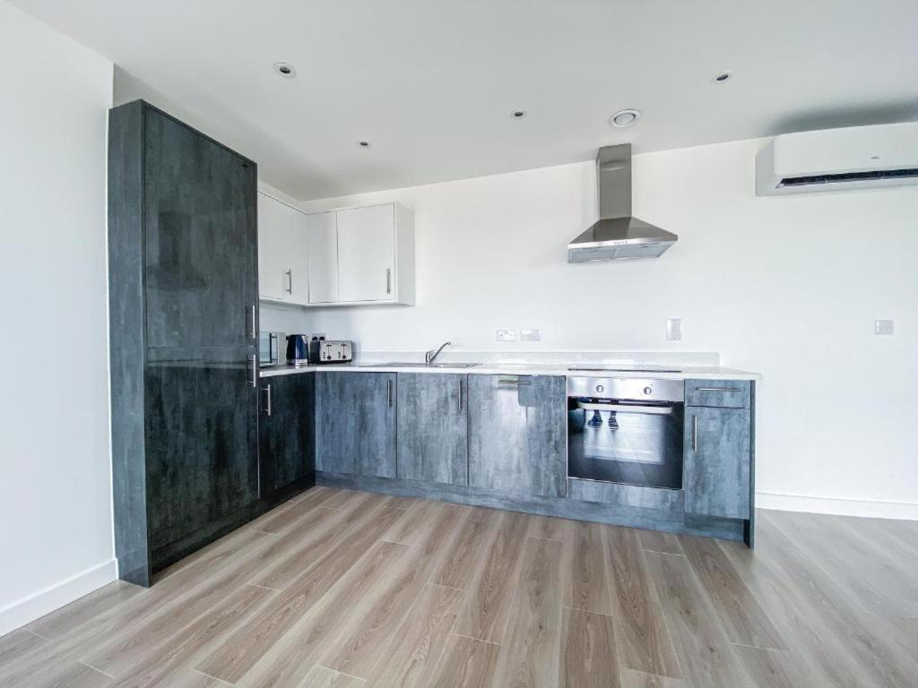 Bayard Plaza Penthouse Apartments 피터버러 외부 사진