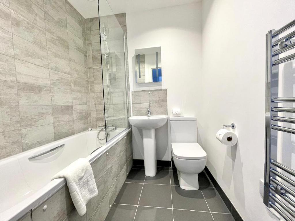 Bayard Plaza Penthouse Apartments 피터버러 외부 사진