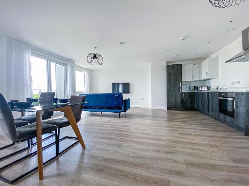 Bayard Plaza Penthouse Apartments 피터버러 외부 사진