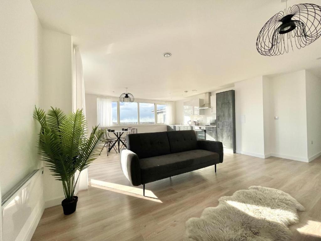 Bayard Plaza Penthouse Apartments 피터버러 외부 사진